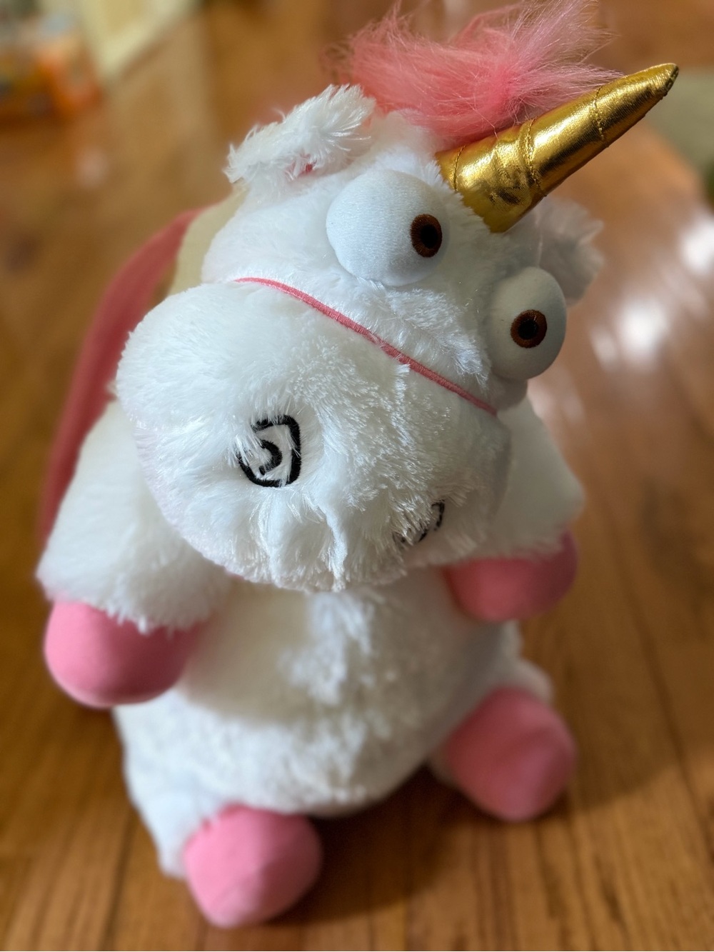 Fluffy White Unicorn Plush mini backpack Despicable Me 2- universal Studios